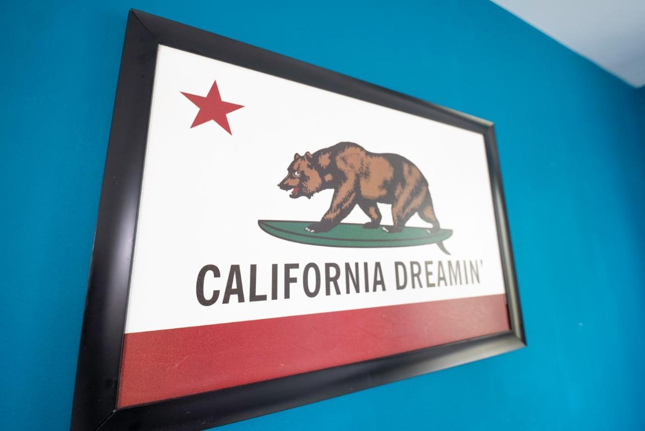 Cozy Hollywood Get Away Bed & Breakfast Los Angeles Exterior photo